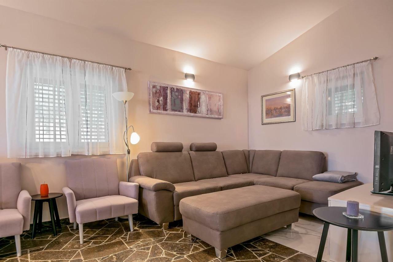 Villa Bandic Baška Voda Esterno foto