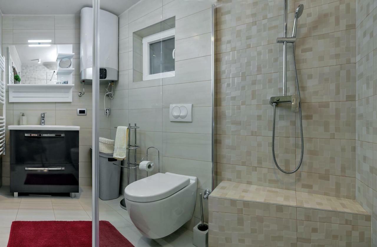 Villa Bandic Baška Voda Esterno foto